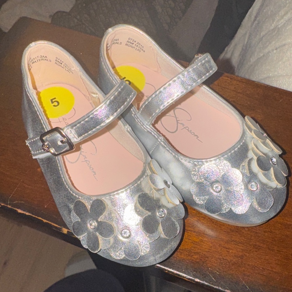Jessica Simpson Silver Floral Dress Shoes